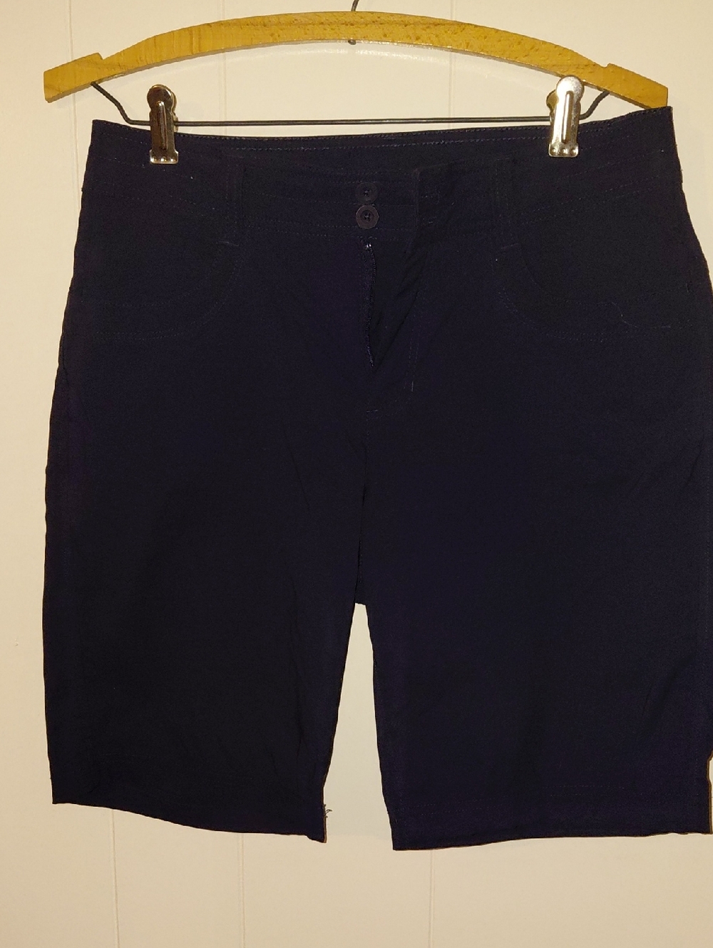 Eddie Bauer Women's Navy Bermuda Shorts